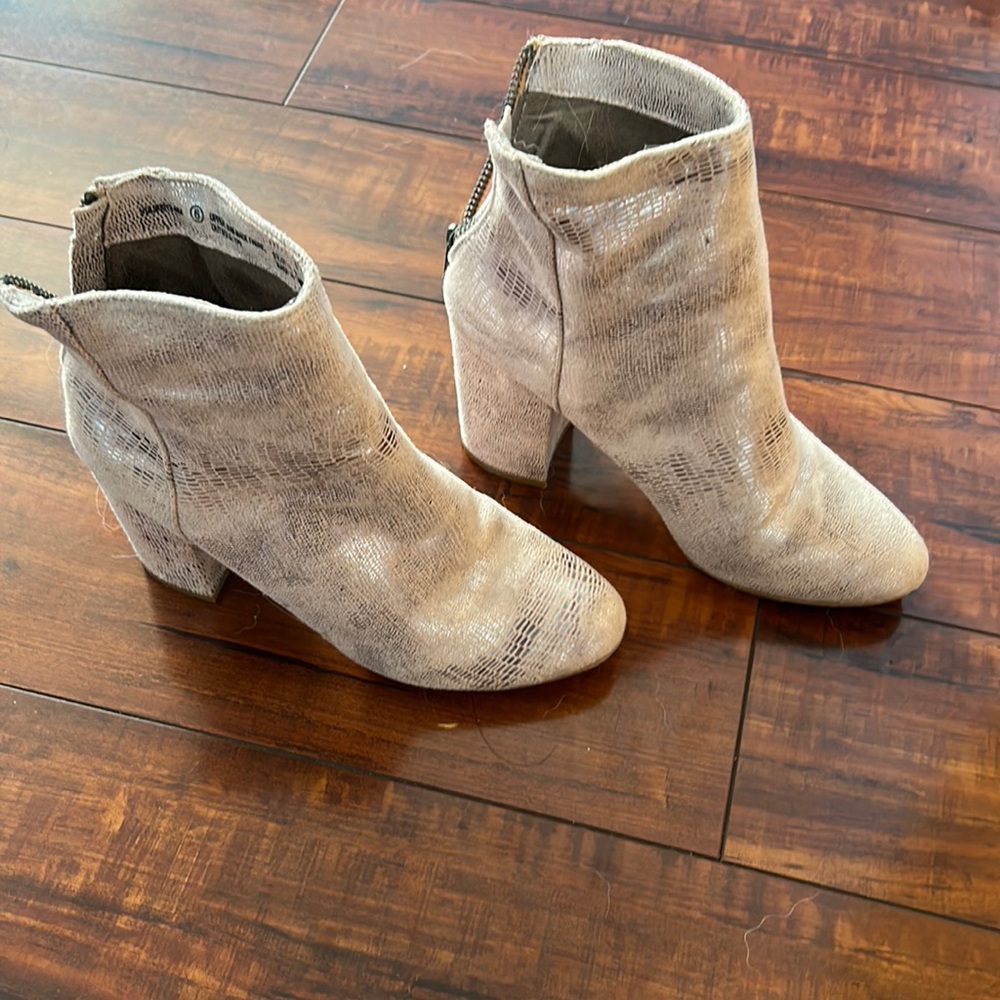 NanaMacs Booties